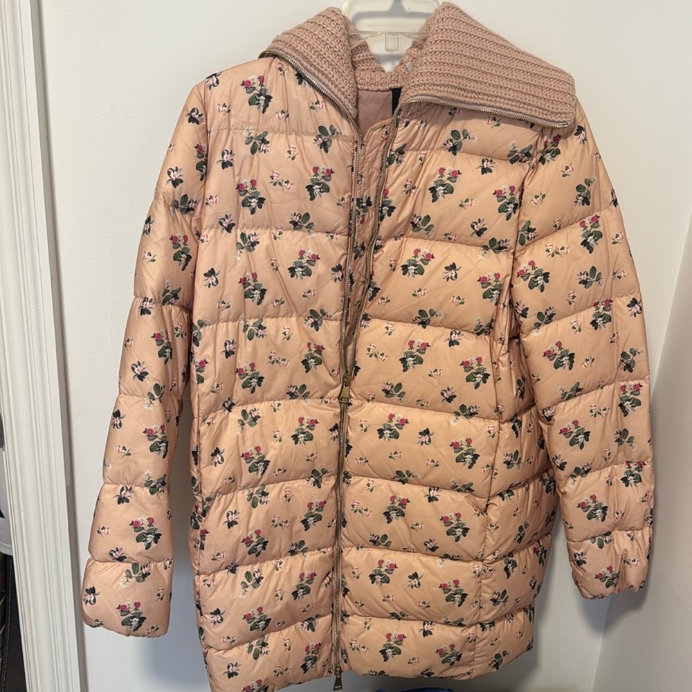 Moncler Floral down coat in excellent condition! Size 0